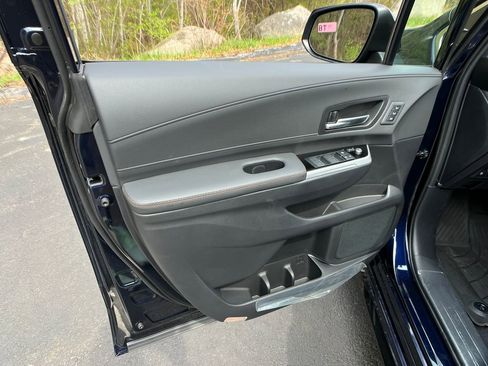 New 2026 Toyota Sienna Platinum AWD/4WD image 11
