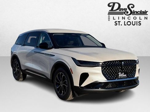 New 2026 Lincoln Nautilus Premier AWD/4WD image 3