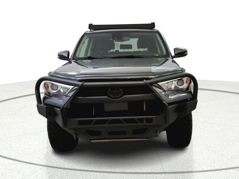 Used 2021 Toyota 4Runner Limited AWD/4WD image 2