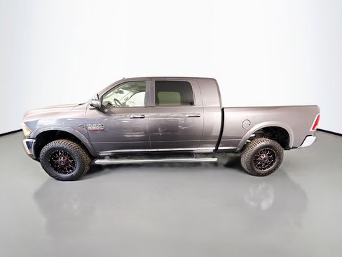 Used 2018 RAM 2500 Laramie w/ Convenience Group AWD/4WD image 6