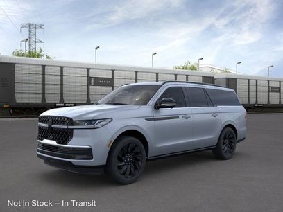 New 2025 Lincoln Navigator L Reserve w/ Jet Appearance Package