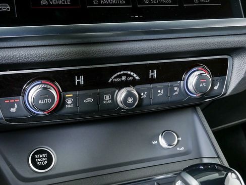 Used 2024 Audi Q3 2.0T Premium Plus image 15