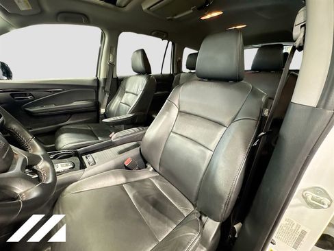 Used 2022 Honda Pilot Touring image 22