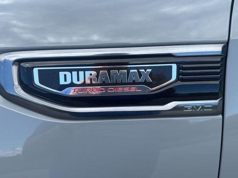 Used 2025 GMC Sierra 1500 AT4 w/ Technology Package AWD/4WD image 21