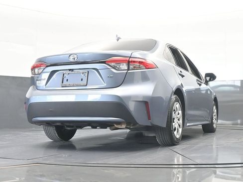 Used 2022 Toyota Corolla LE image 56