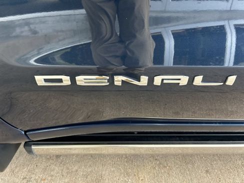 Used 2023 GMC Sierra 1500 Denali w/ Denali Reserve Package AWD/4WD image 32
