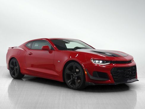 Used 2018 Chevrolet Camaro SS image 7