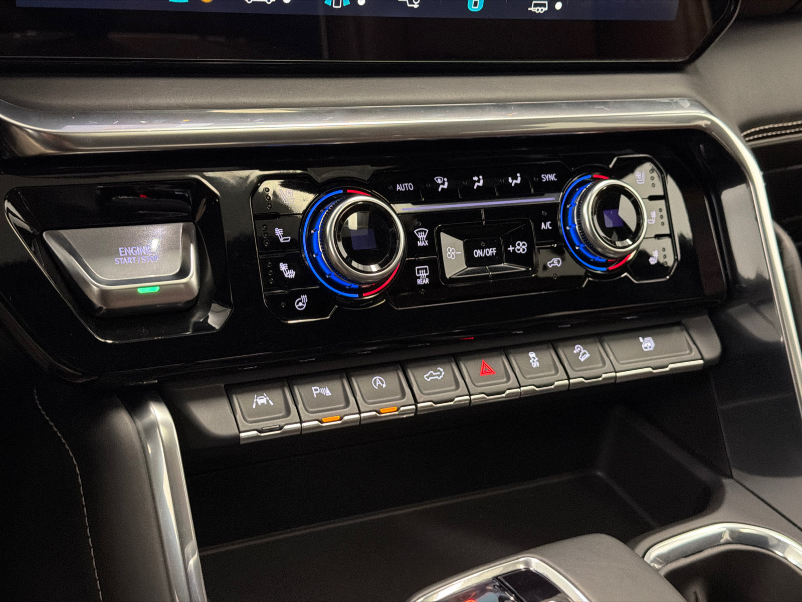 Used 2023 GMC Sierra 1500 Denali Ultimate AWD/4WD image 32