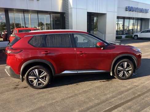 Used 2023 Nissan Rogue SL AWD/4WD image 8