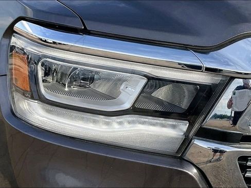 Used 2022 RAM 1500 Laramie AWD/4WD image 29