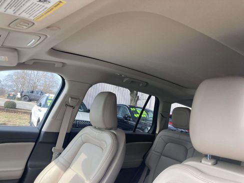 Certified 2022 Lincoln Aviator Reserve w/ Elements Package Plus image 23