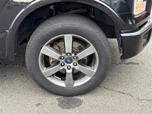 Used 2015 Ford F150 Lariat image 7