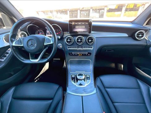 Used 2019 Mercedes-Benz GLC 300 image 15