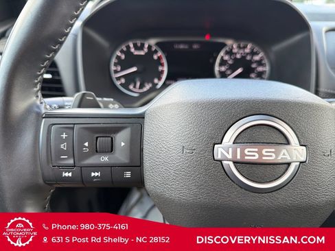 Certified 2025 Nissan Rogue SV FWD image 21