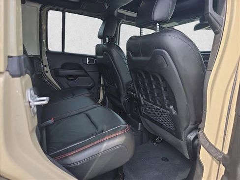 Used 2022 Jeep Wrangler Unlimited Rubicon w/ Steel Bumper Group image 11