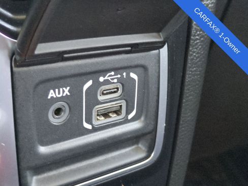 Used 2023 Jeep Gladiator Rubicon w/ Cold Weather Group image 35