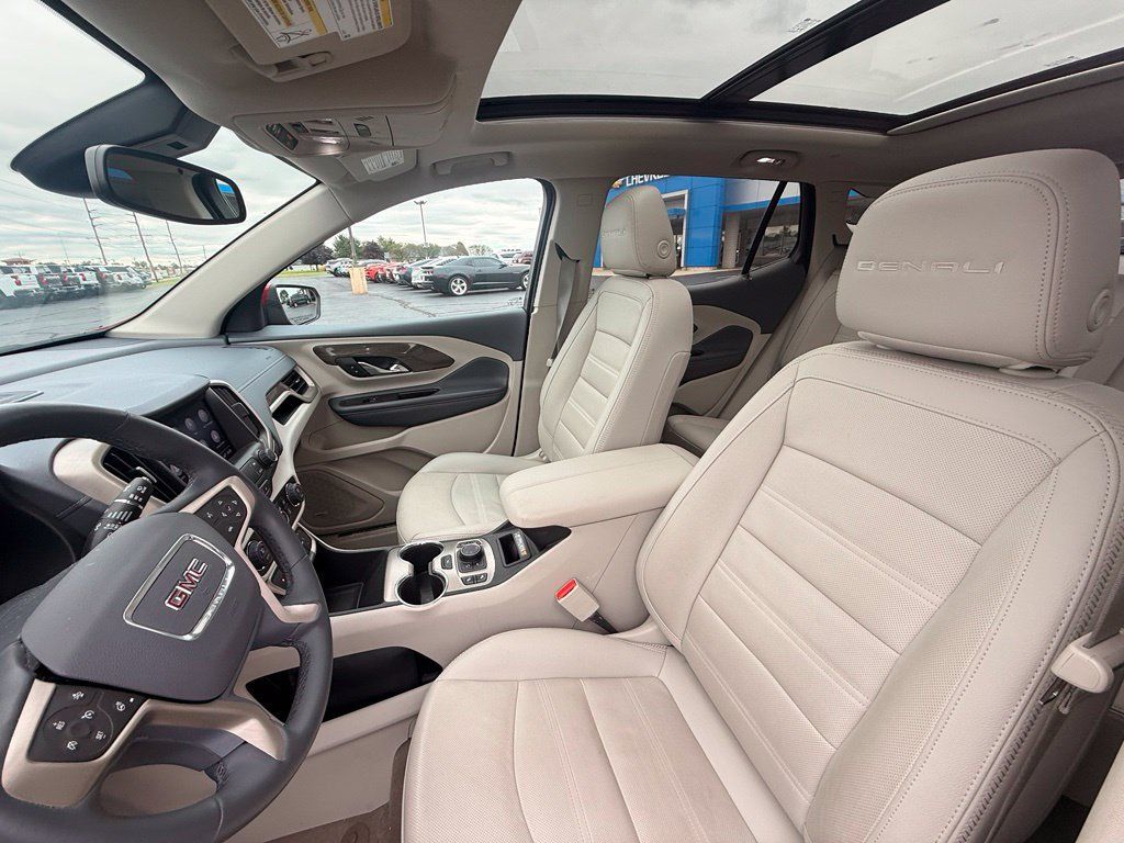 Used 2023 GMC Terrain Denali AWD/4WD image 7