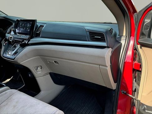 Used 2022 Honda Odyssey EX image 24