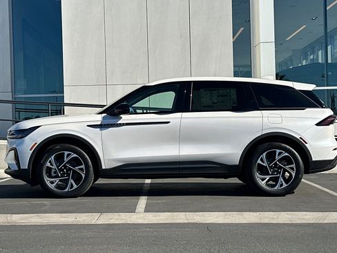 New 2026 Lincoln Nautilus Premier w/ Jet Appearance Package image 6