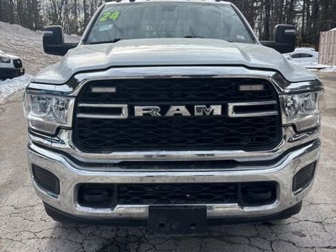 Used 2024 RAM 2500 Tradesman w/ Chrome Appearance Group image 1