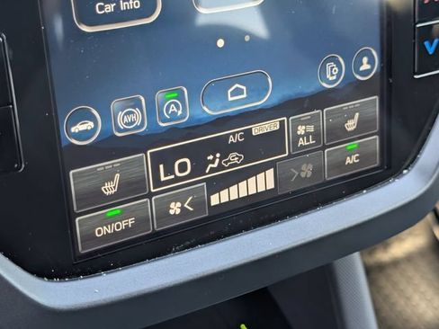 Certified 2025 Subaru Forester Premium AWD/4WD image 21