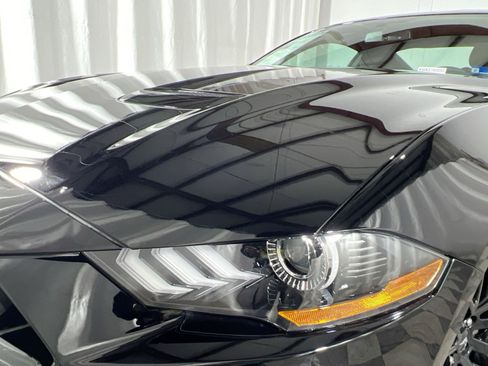 Used 2018 Ford Mustang GT w/ GT Performance Package image 14