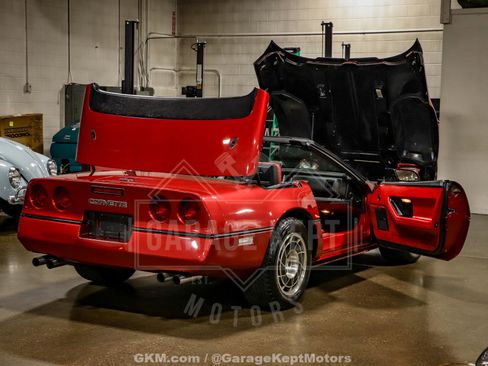 Used 1986 Chevrolet Corvette Convertible image 52