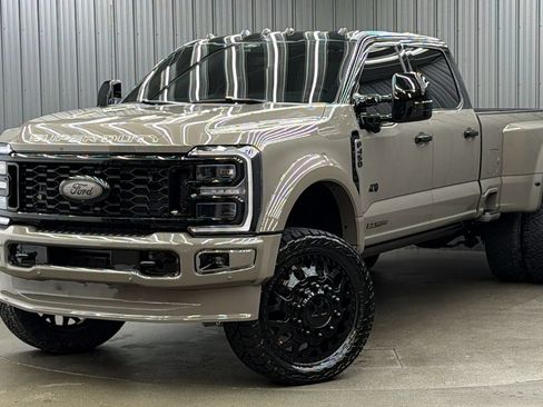 Used 2026 Ford F450 Platinum AWD/4WD image 1