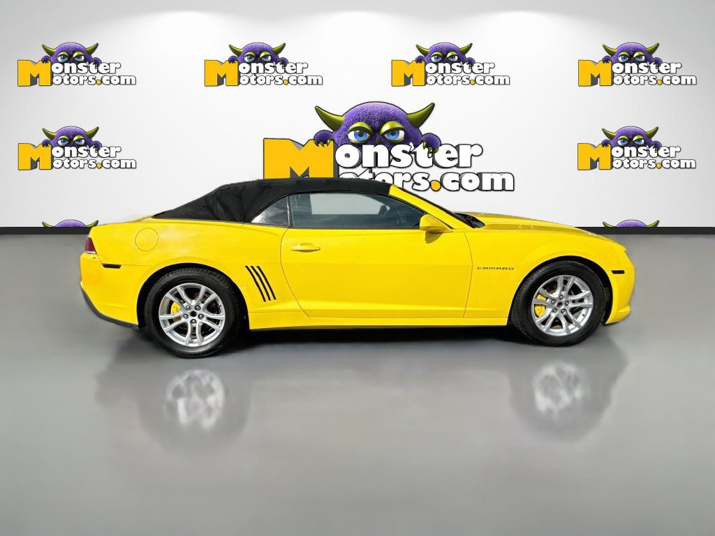 Used 2015 Chevrolet Camaro LT RWD image 4