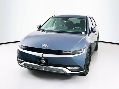 Used 2024 Hyundai Ioniq 5 SEL image 3