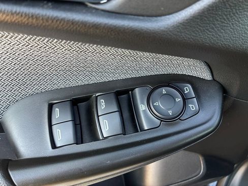 Used 2025 Chevrolet TrailBlazer LT AWD/4WD image 5