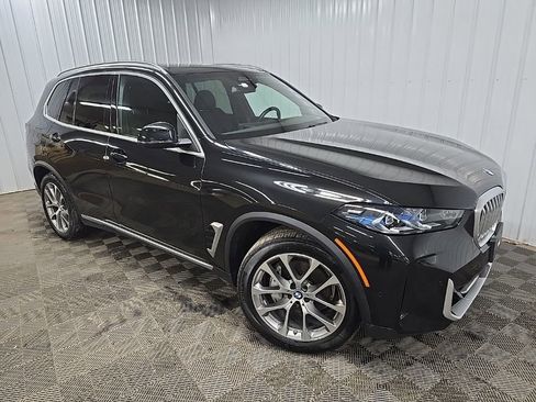 Used 2025 BMW X5 xDrive40i w/ Premium Package image 7