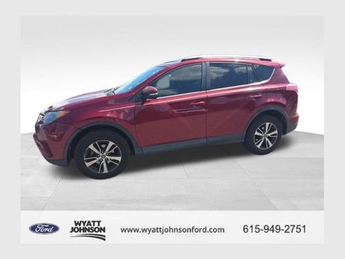 Used 2018 Toyota RAV4 XLE FWD image 1