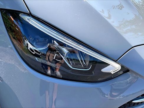 Used 2025 Mercedes-Benz C 300 4MATIC Sedan image 28