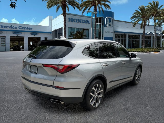 Used 2023 Acura MDX w/ Technology Package FWD image 8