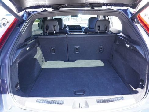 Certified 2025 Cadillac XT4 Premium Luxury image 8