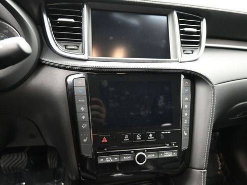 Used 2022 INFINITI QX50 Luxe image 18