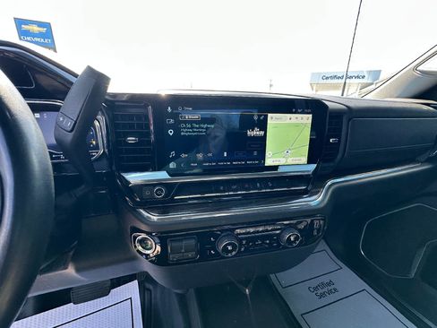 Used 2025 Chevrolet Silverado 2500 LT w/ Convenience Package image 20