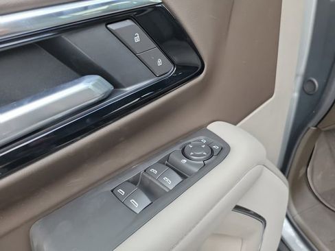 New 2026 Chevrolet Suburban LS AWD/4WD image 21
