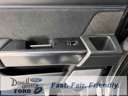 New 2025 Ford F350 Platinum w/ FX4 Off-Road Package image 31