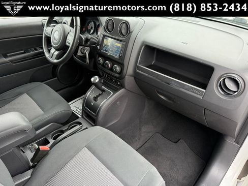 Used 2011 Jeep Compass Latitude image 24