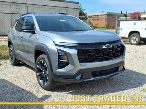 Used 2026 Chevrolet Equinox RS w/ Convenience Package III FWD image 1