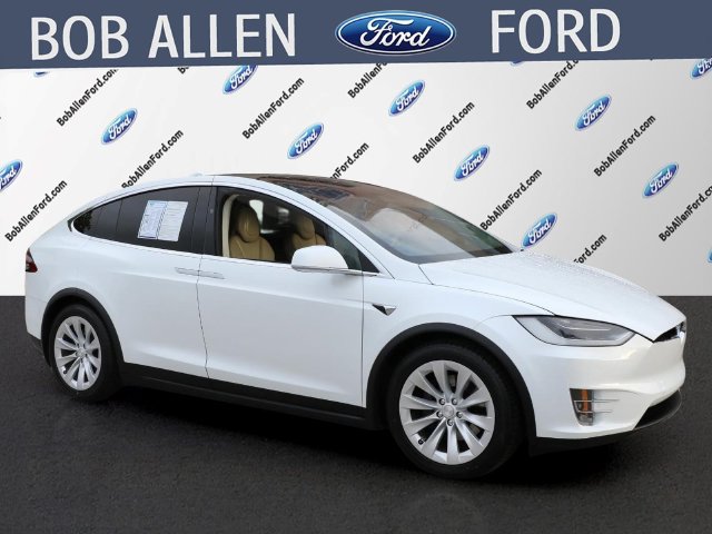 Used 2017 Tesla Model X 75D AWD/4WD image 2