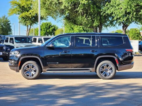 Certified 2022 Jeep Wagoneer Series III w/ Rear Seat Video Group 1 AWD/4WD image 4
