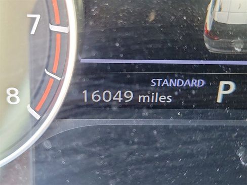 Used 2025 Nissan Rogue SV image 22