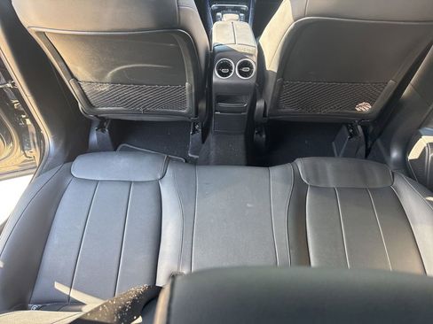 Used 2023 Mercedes-Benz GLA 250 image 13