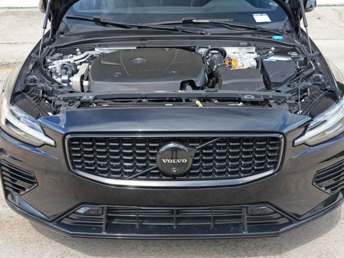 Used 2024 Volvo S60 T8 Plus AWD/4WD image 6