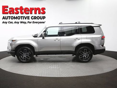 Used 2024 Lexus GX 550 w/ Cold Area Package AWD/4WD image 65
