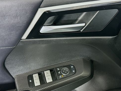 Used 2024 Mitsubishi Outlander SE image 15