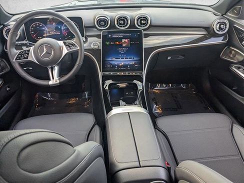 Used 2025 Mercedes-Benz C 300 4MATIC Sedan image 18